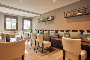 Breakfast area - Van der Valk Hotel Le Catalogne Saint Aygulf (Fréjus)