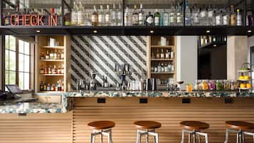 Bar (en la propiedad)
