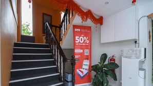 Unclassified image, 3 of 82, button - OYO 43970 Palace Inn (Miri)