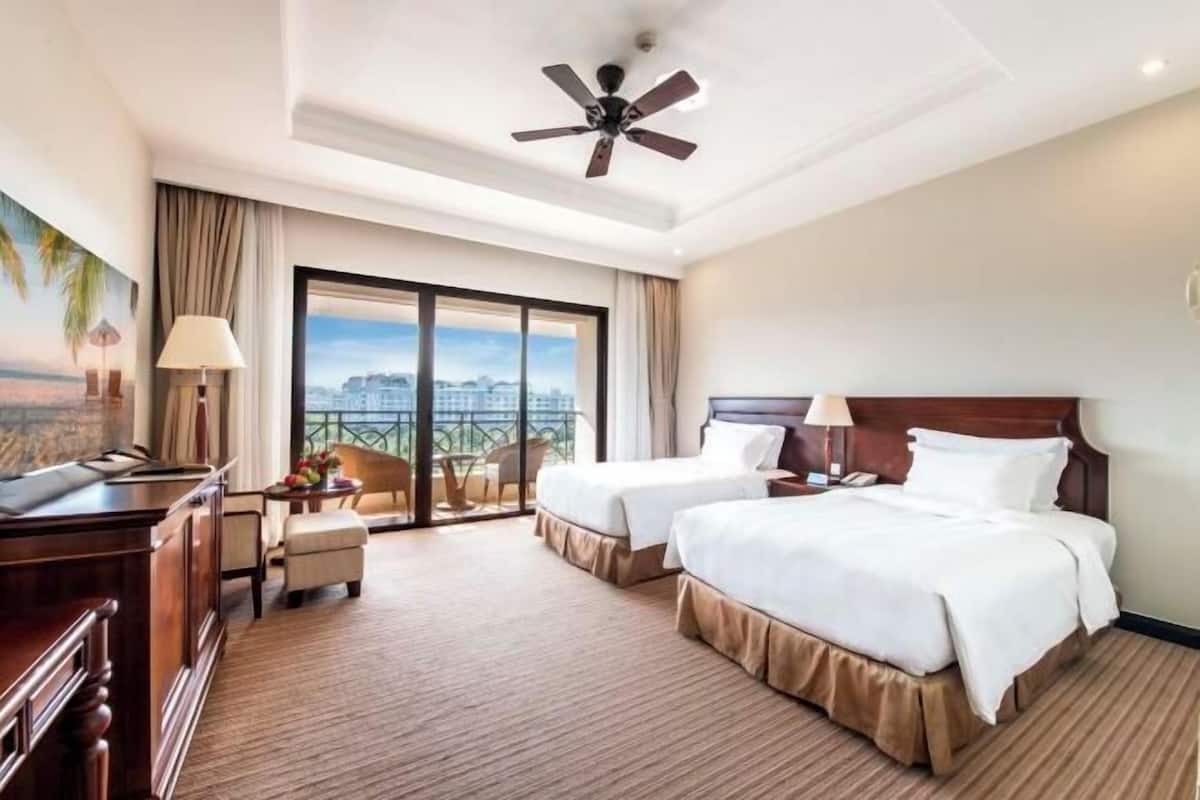 1 bedroom, minibar, in-room safe, desk