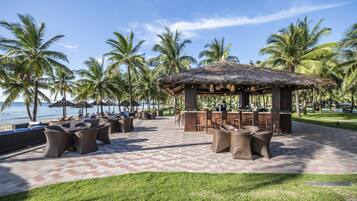 Beach bar