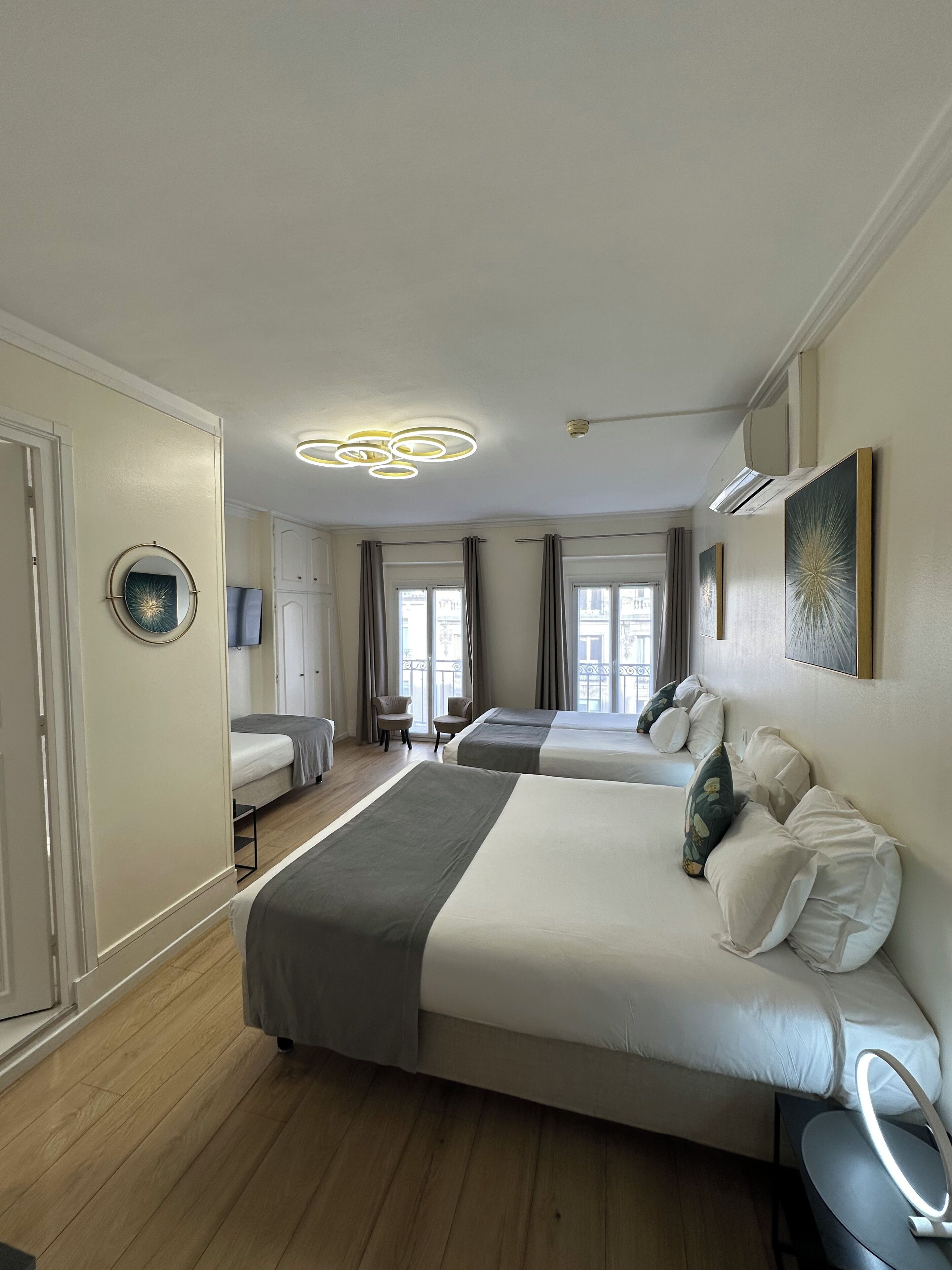 Family Room | In-room safe, desk, blackout curtains, soundproofing