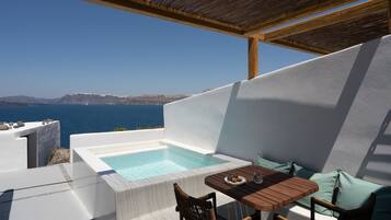 Deluxe Room with Plunge Pool | Näkymä huoneesta