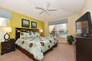 Iron/ironing board, cribs/infant beds, bed sheets - Ocean Florida Villas (Davenport)