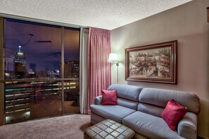 Deluxe King Room, 1 King Bed with Sofabed