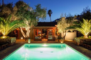 Outdoor pool, pool umbrellas, sun loungers