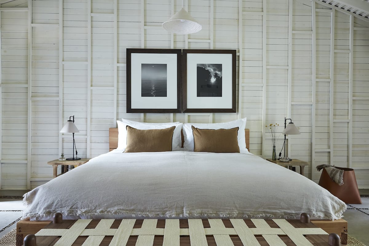 Ropa de cama de alta calidad y camas con pillow-top