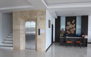 Lobby - The White Pearl Hotel (Krabi)