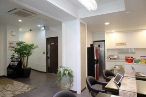 ロビーラウンジ