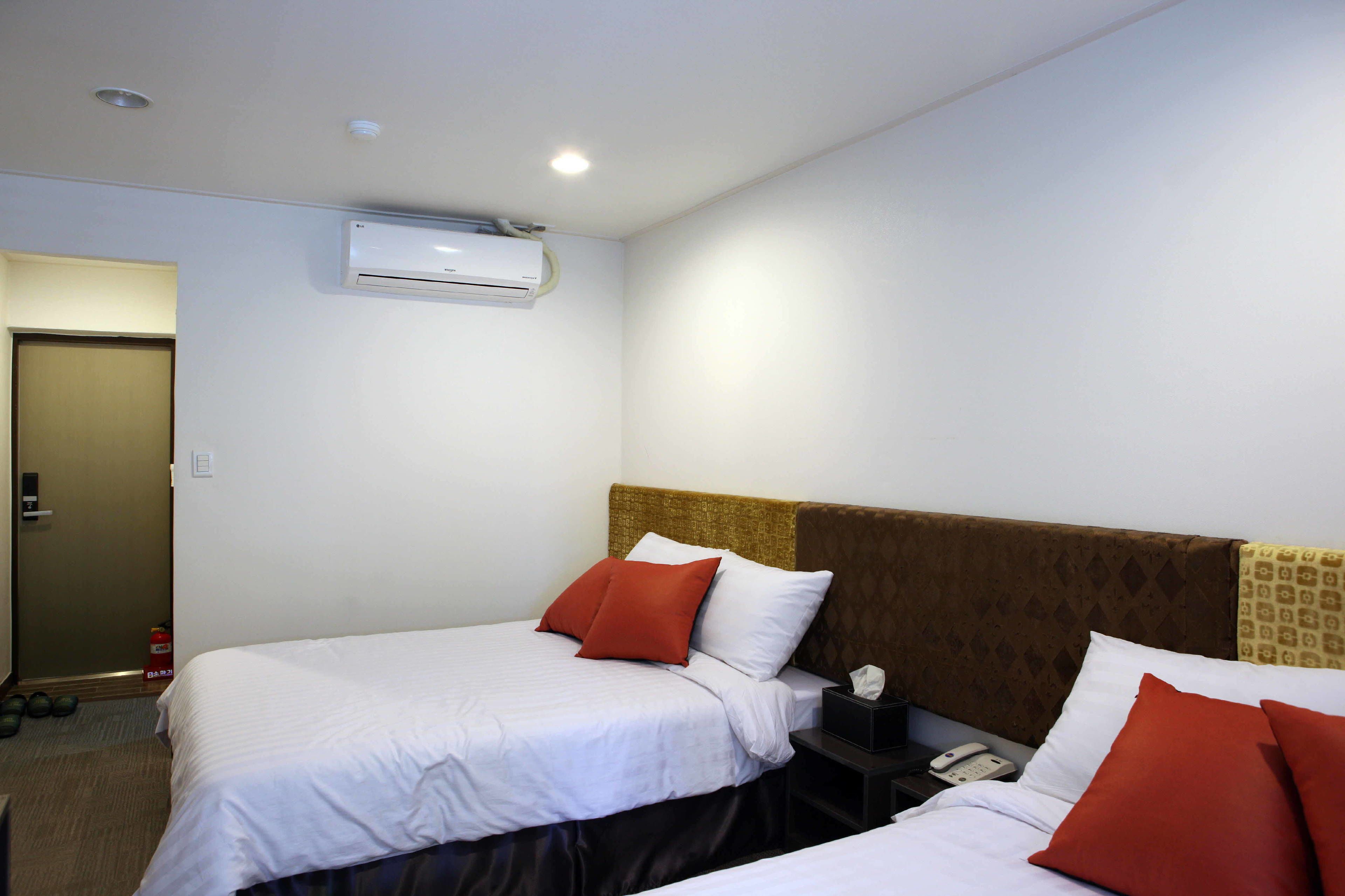 Basic Quadruple Room