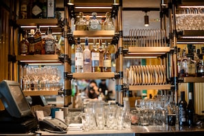 Bar (en el alojamiento)