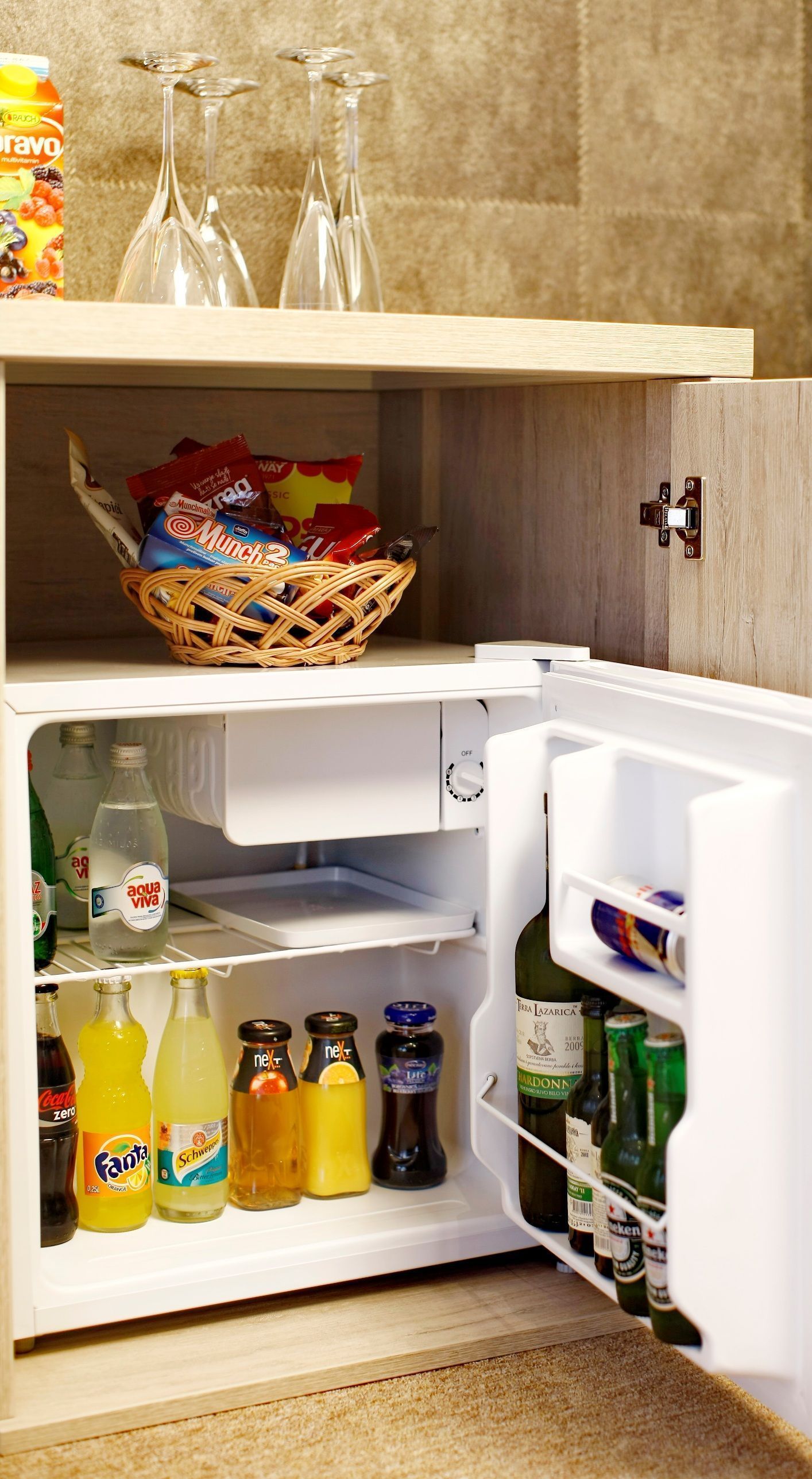 minibar, in-room safe, desk, blackout curtains