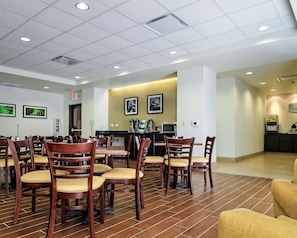 Free daily buffet breakfast