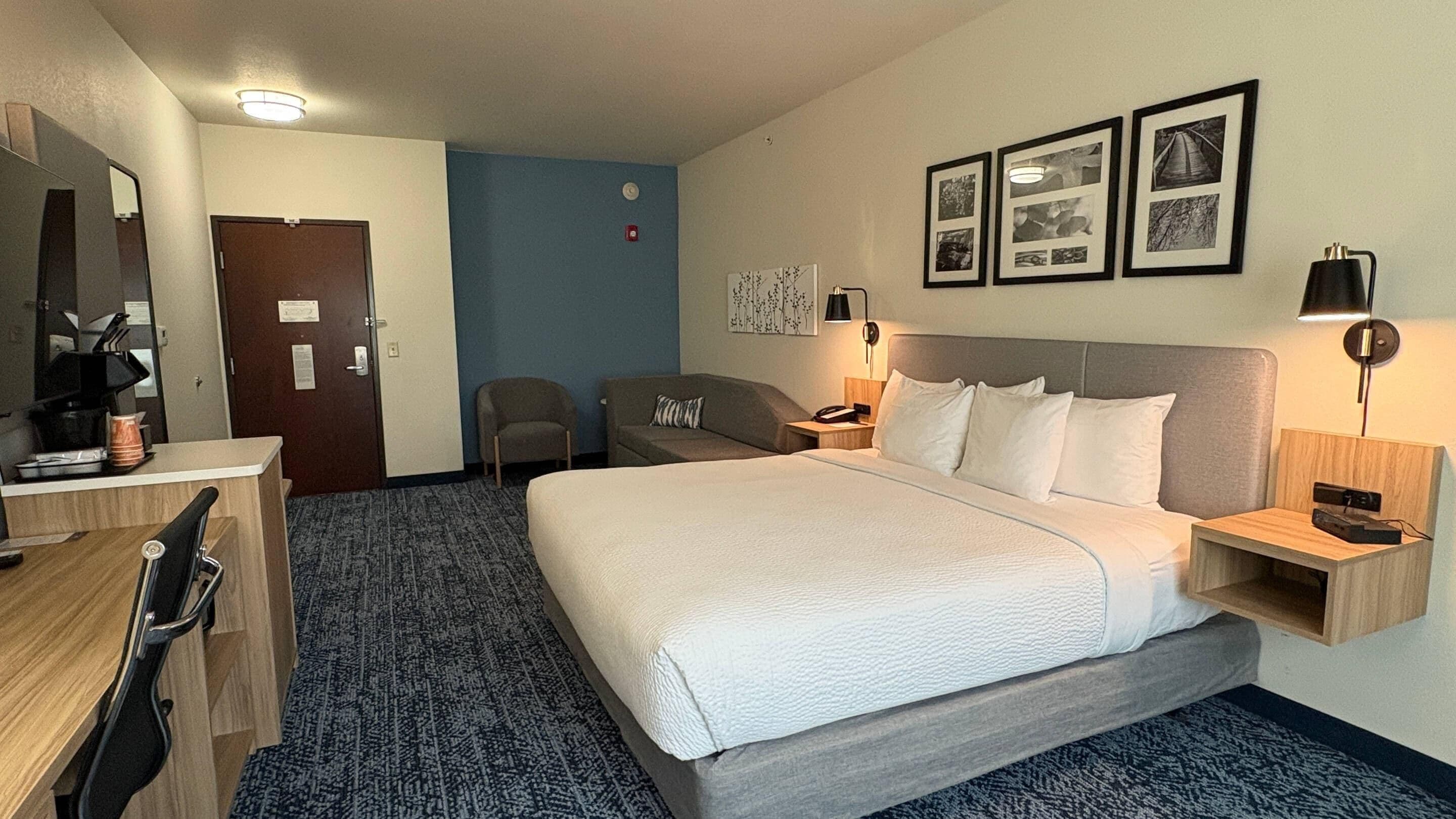 Suite, 1 King Bed with Sofa bed, Accessible, Non Smoking (Upgrade) | Pillowtop beds, desk, blackout drapes, iron/ironing board