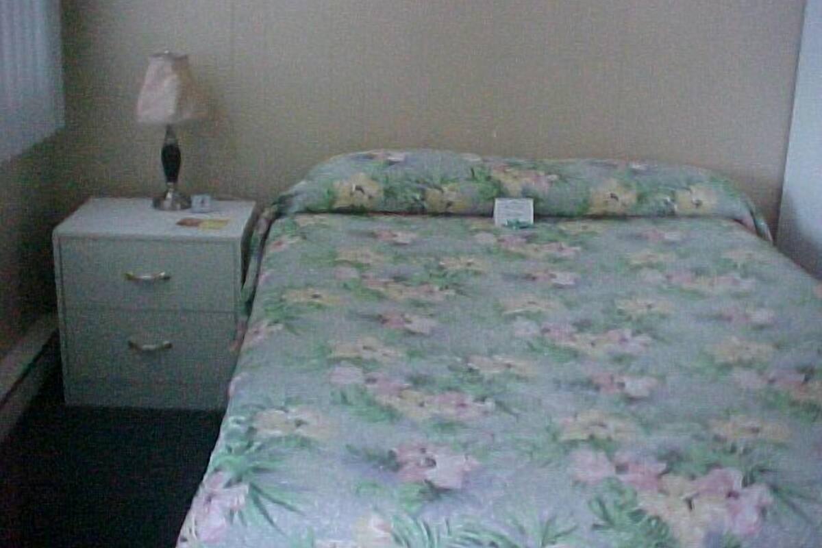 Standardzimmer, 1 Doppelbett | Schreibtisch, schallisolierte Zimmer, kostenloses WLAN