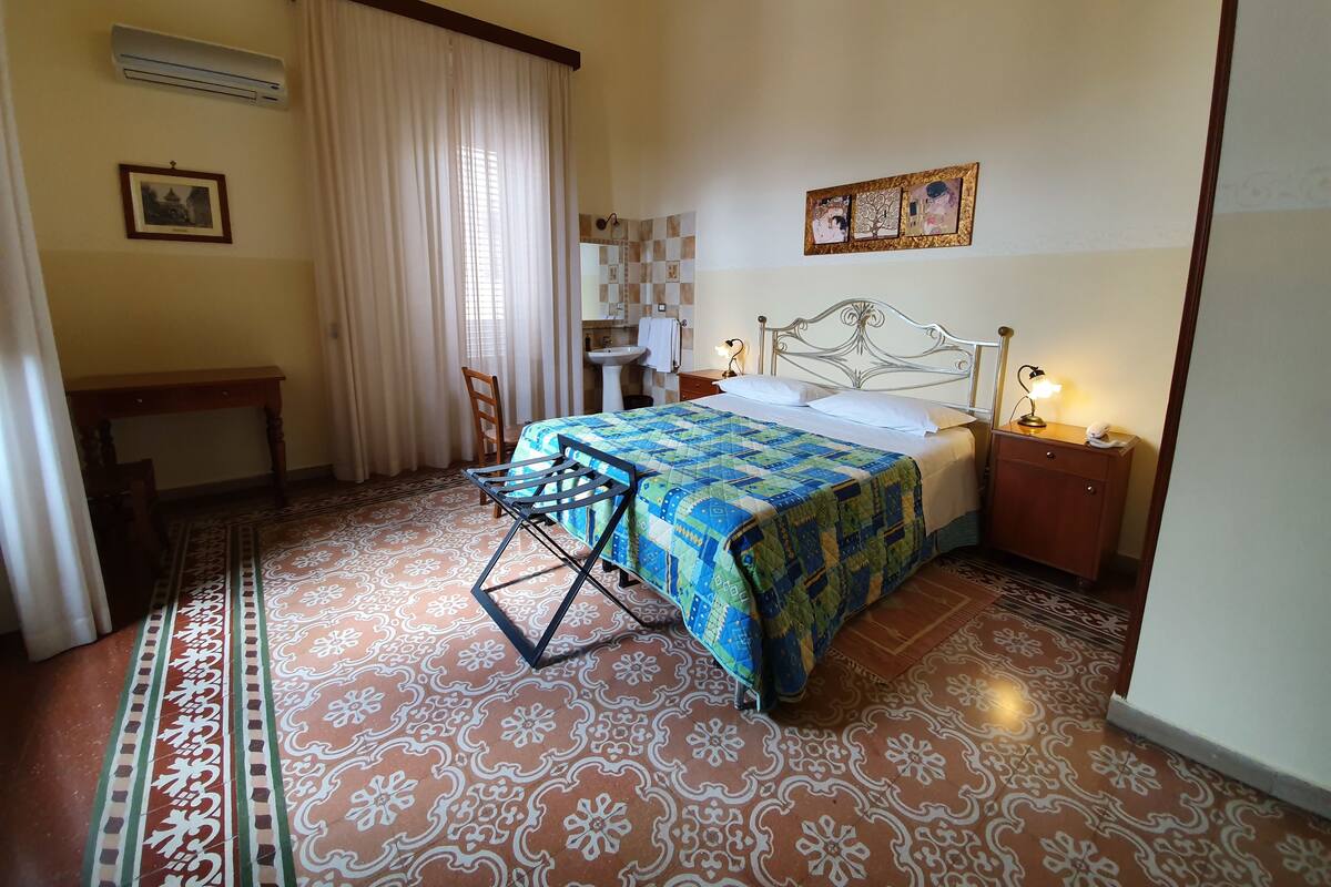 Double Room, Shared Bathroom | Premium bedding, memory-foam beds, desk, soundproofing