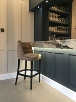 Garden views, serves breakfast and dinner