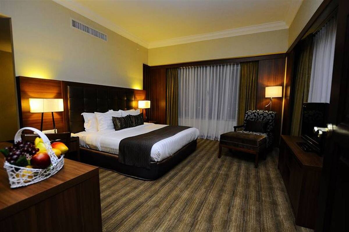 Executive Suite | Bar mini, peti besi dalam bilik, langsir/tirai gelap terus 