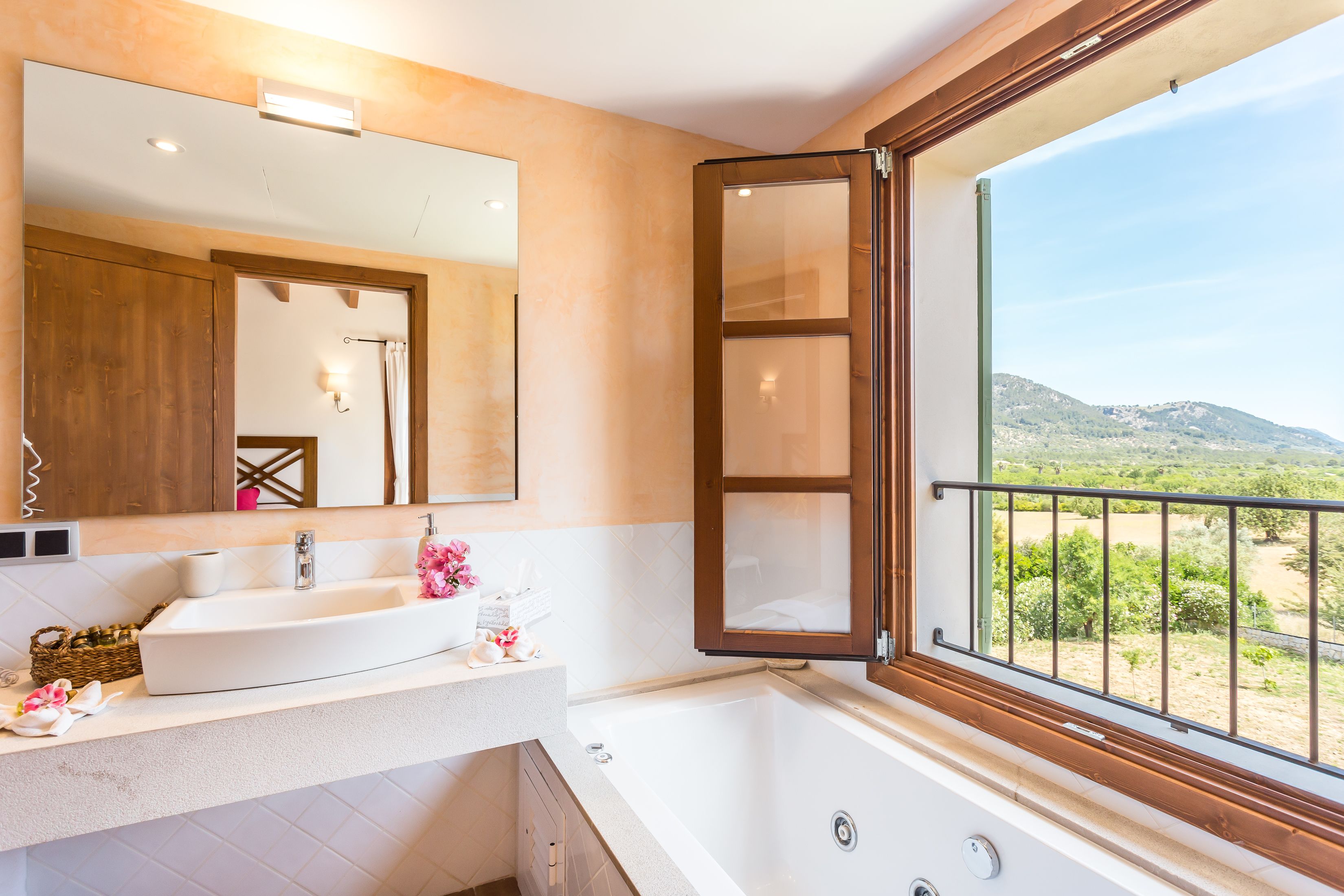 deluxe suite, 1 king bed, valley view | bathroom | free toiletries, hair dryer, bathrobes, bidet