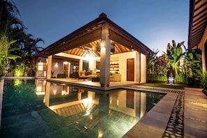 In-room safe, desk, free WiFi - Arama Riverside (Legian)