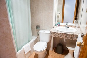 Bathroom - Hotel El Pilar (Benasque)