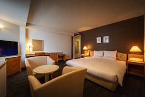 Deluxe Double Room, Non Smoking | Desk, blackout curtains, soundproofing, iron/ironing board - Air Terminal Hotel (Chitose)