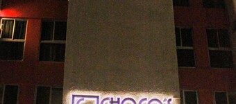 Choco's Hotel
