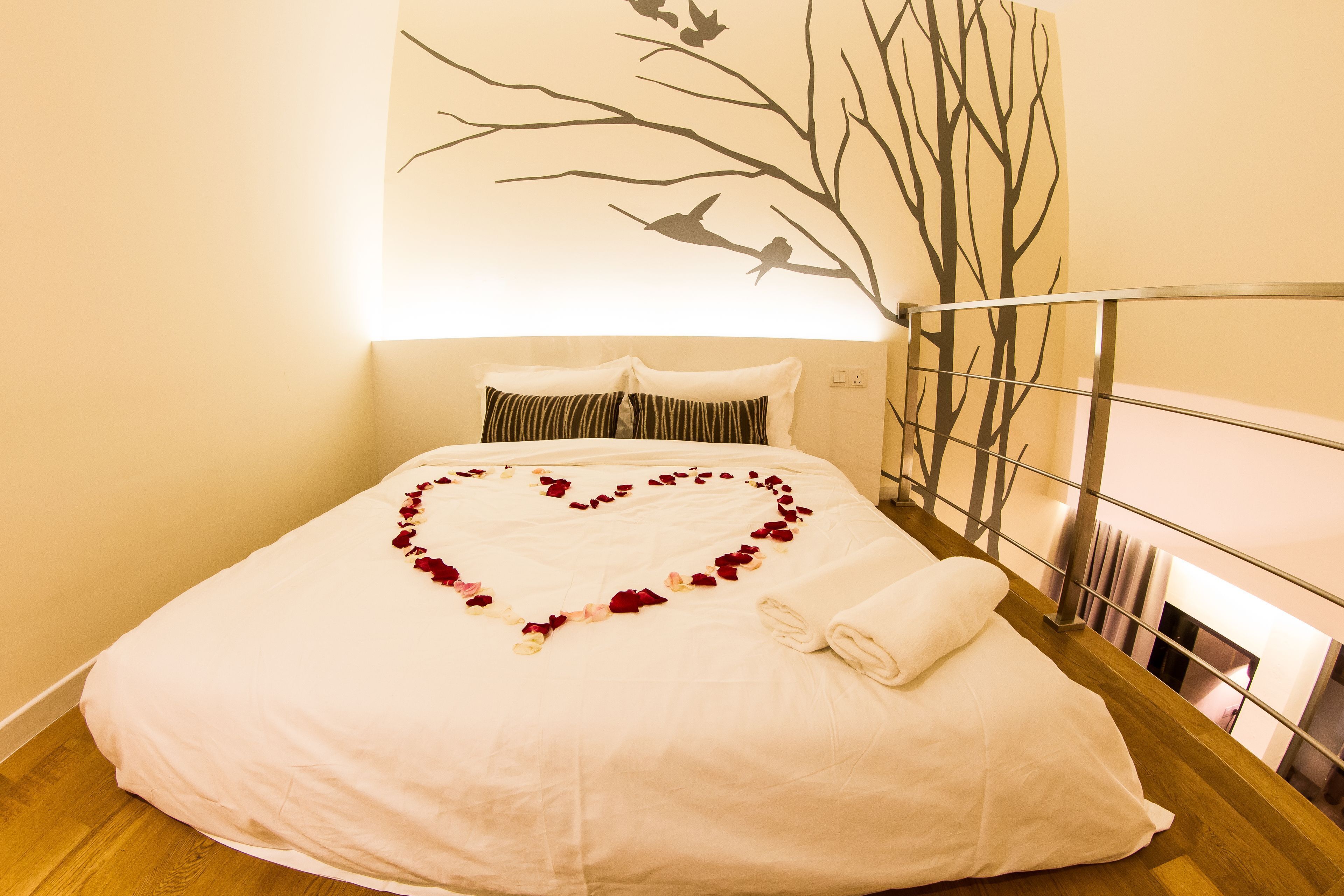 โต๊ะทำงาน, Wi-Fi ฟรี, ผ้าปูที่นอน