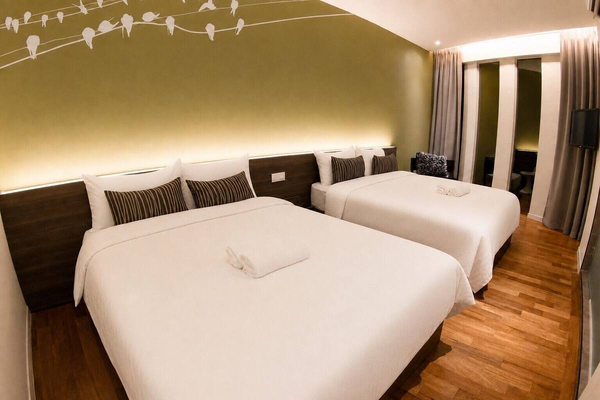 Family Suite | Desk, free WiFi, bed sheets