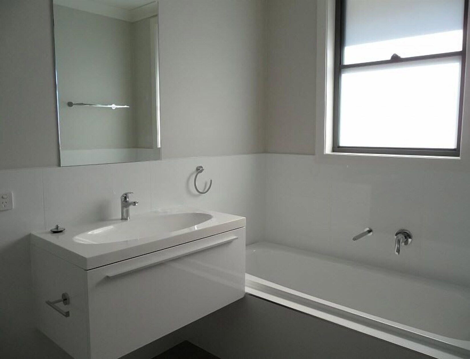 Bathroom | Free toiletries, hair dryer, bathrobes, towels
