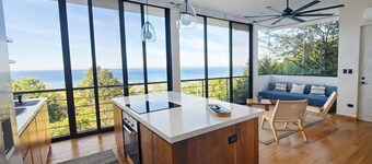 Vista Naranja Ocean View Suite Apartments