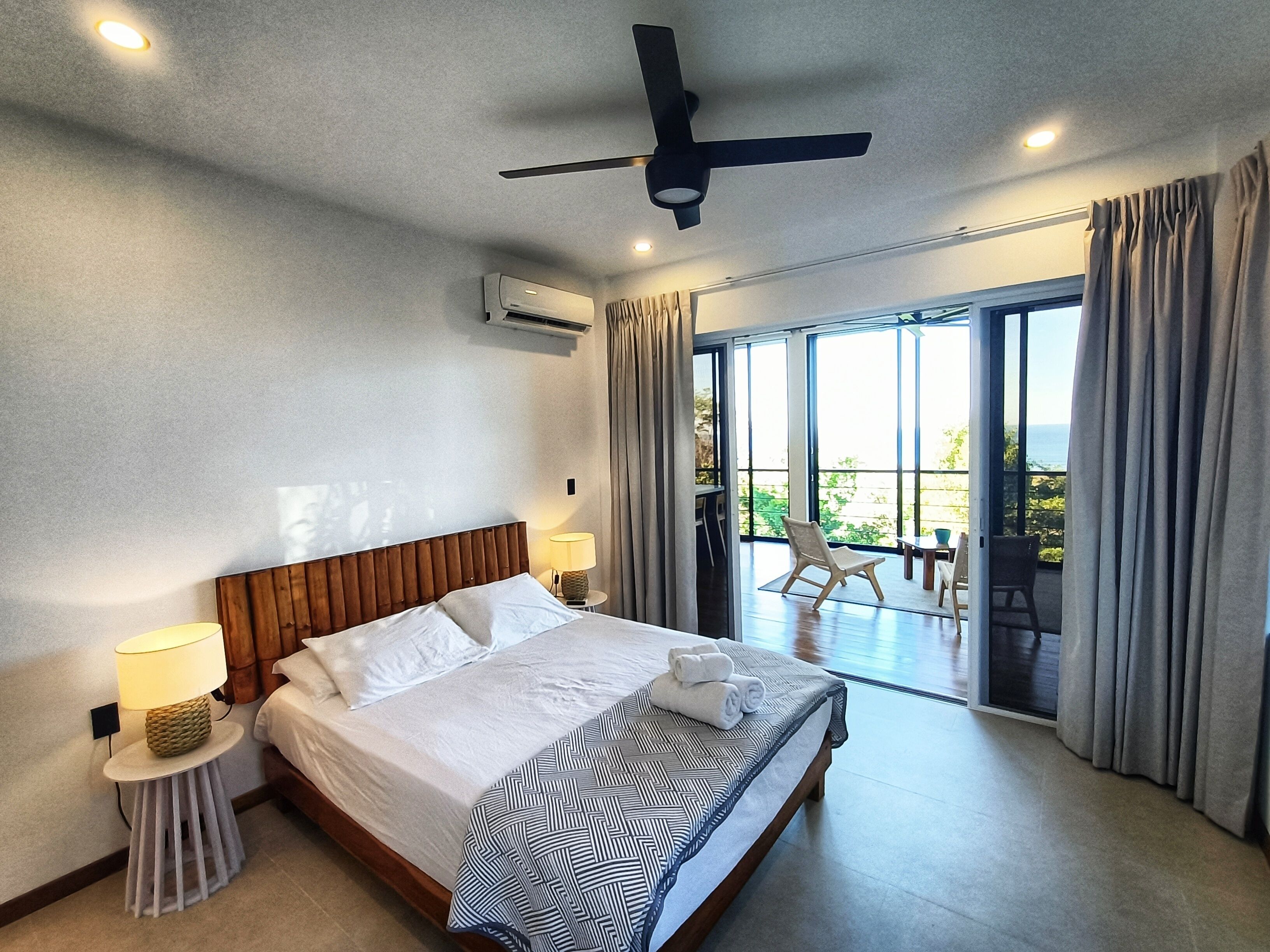 Pacific Suite Apartment | Premium bedding, pillowtop beds, in-room safe, individually furnished