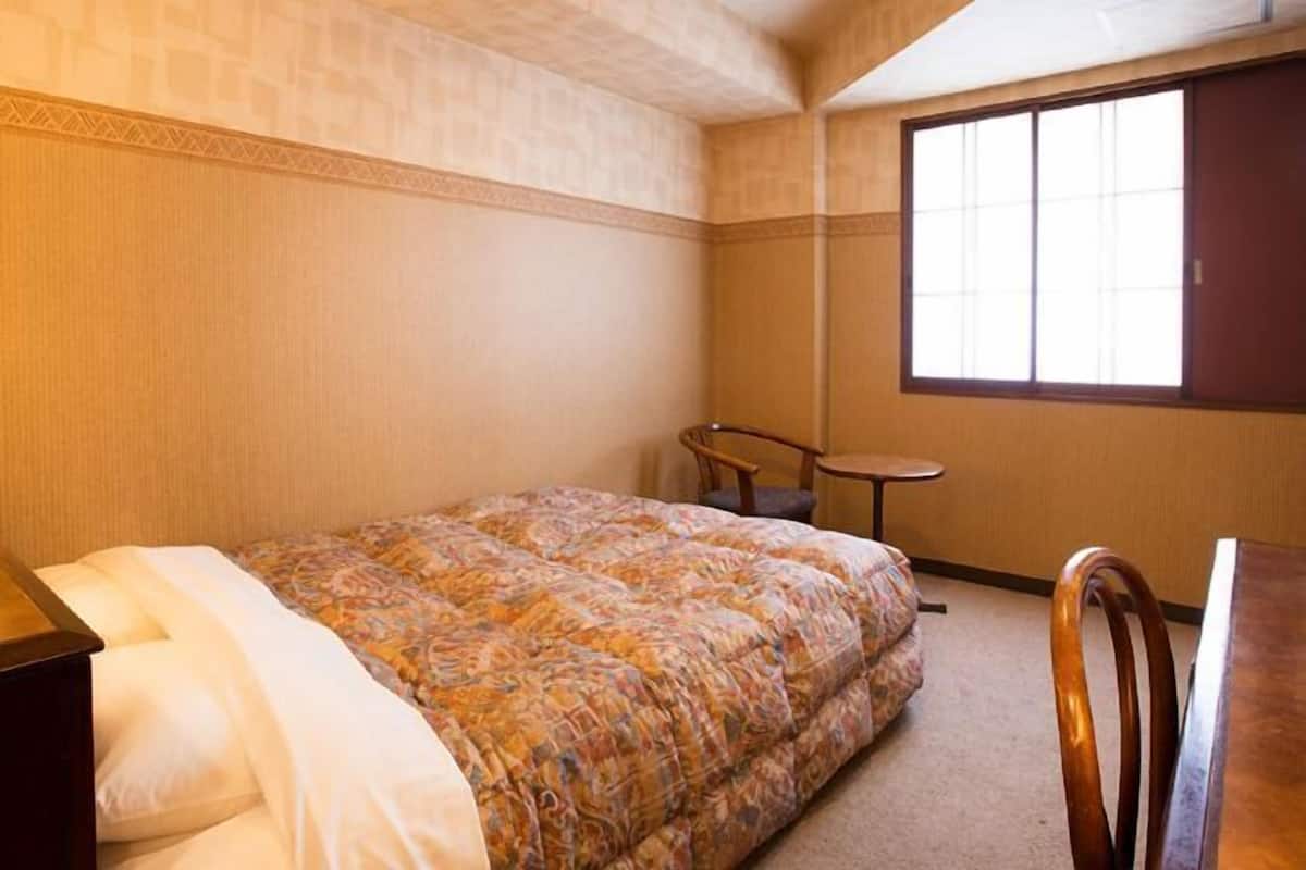 1 bedroom, desk, free WiFi