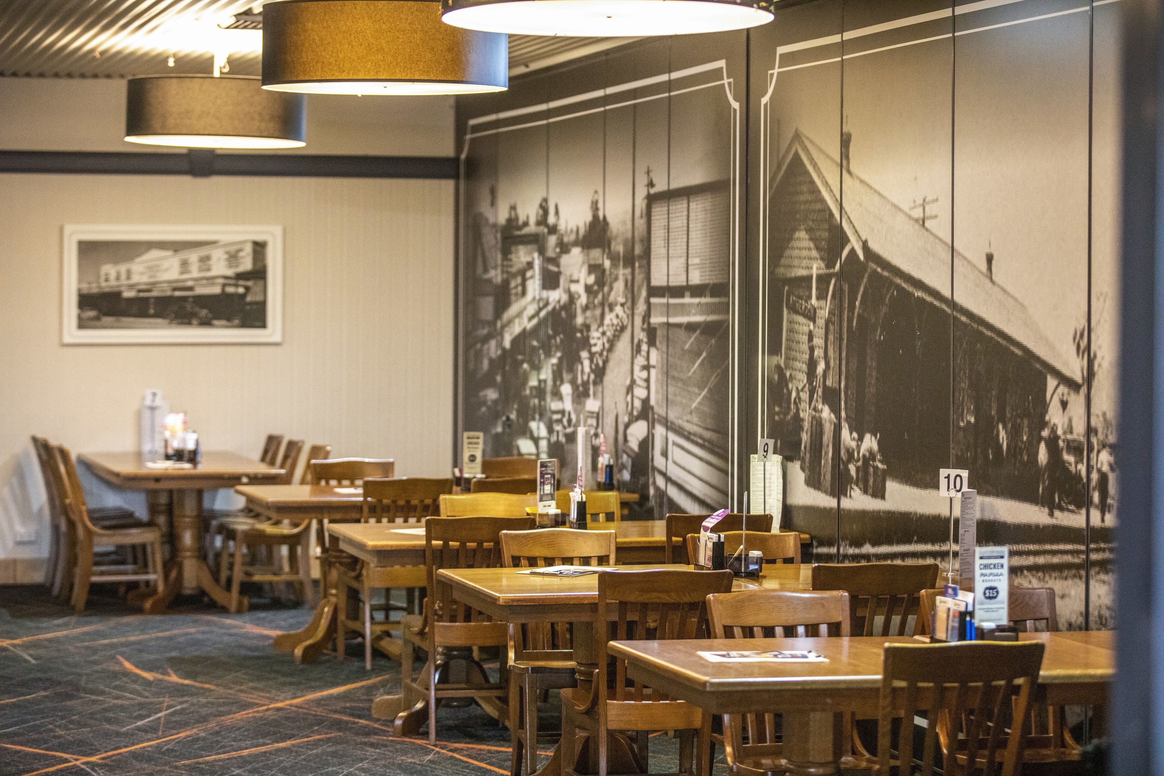 Lunch and dinner served