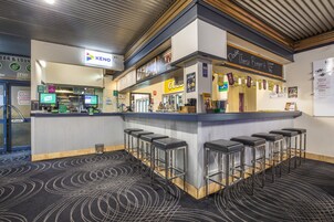 Bar (en el alojamiento)