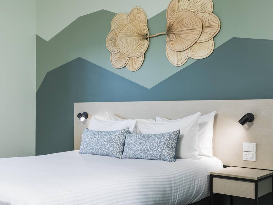 Studio, 1 Queen-Bett | Schreibtisch, Bügeleisen/Bügelbrett, kostenloses WLAN, Bettwäsche