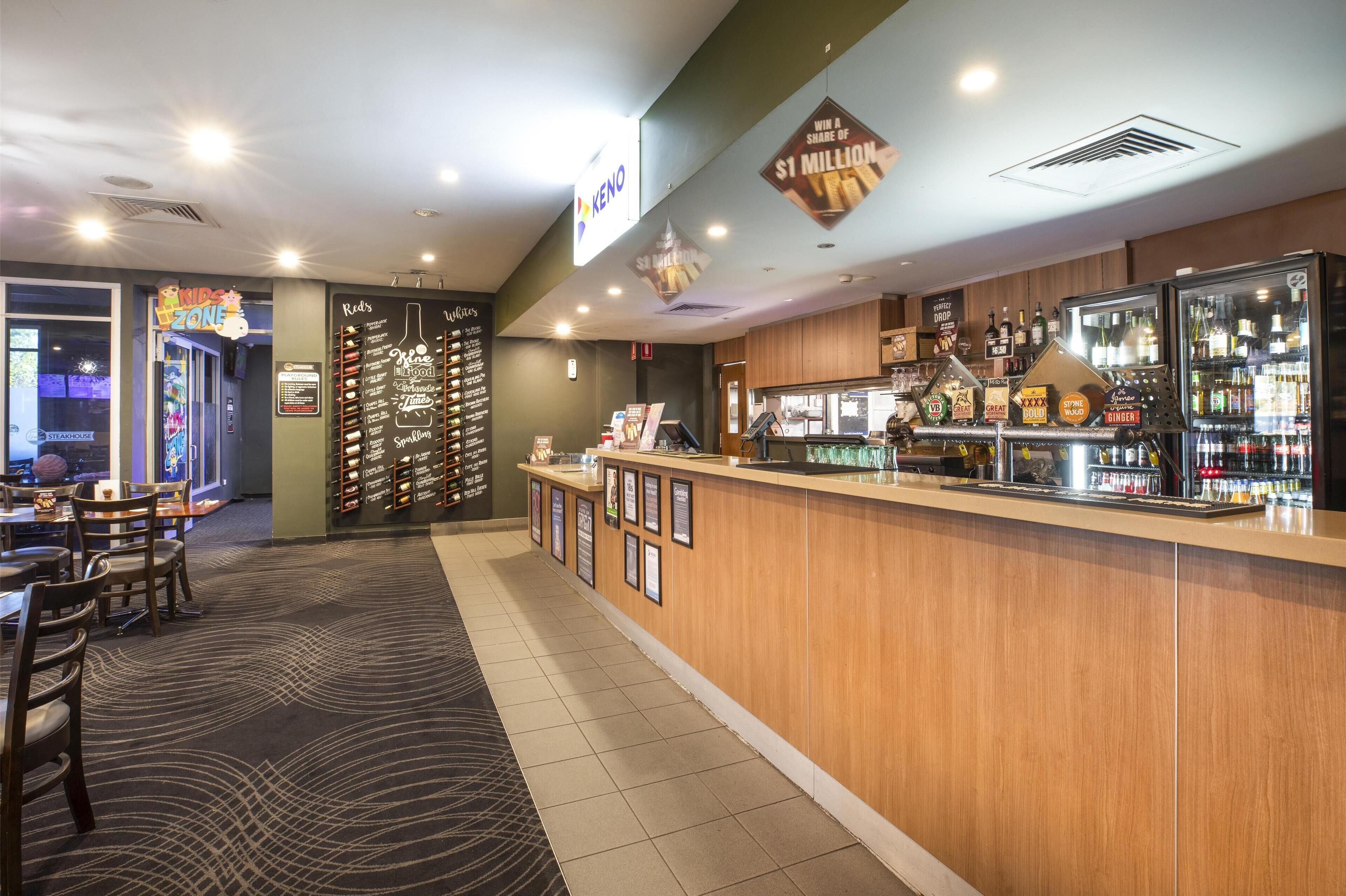 Bar (en la propiedad)