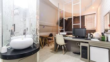 Standard Double Room | Premium bedding, pillow-top beds, free minibar, desk