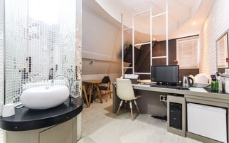 Standard Double Room | Premium bedding, pillowtop beds, free minibar, desk