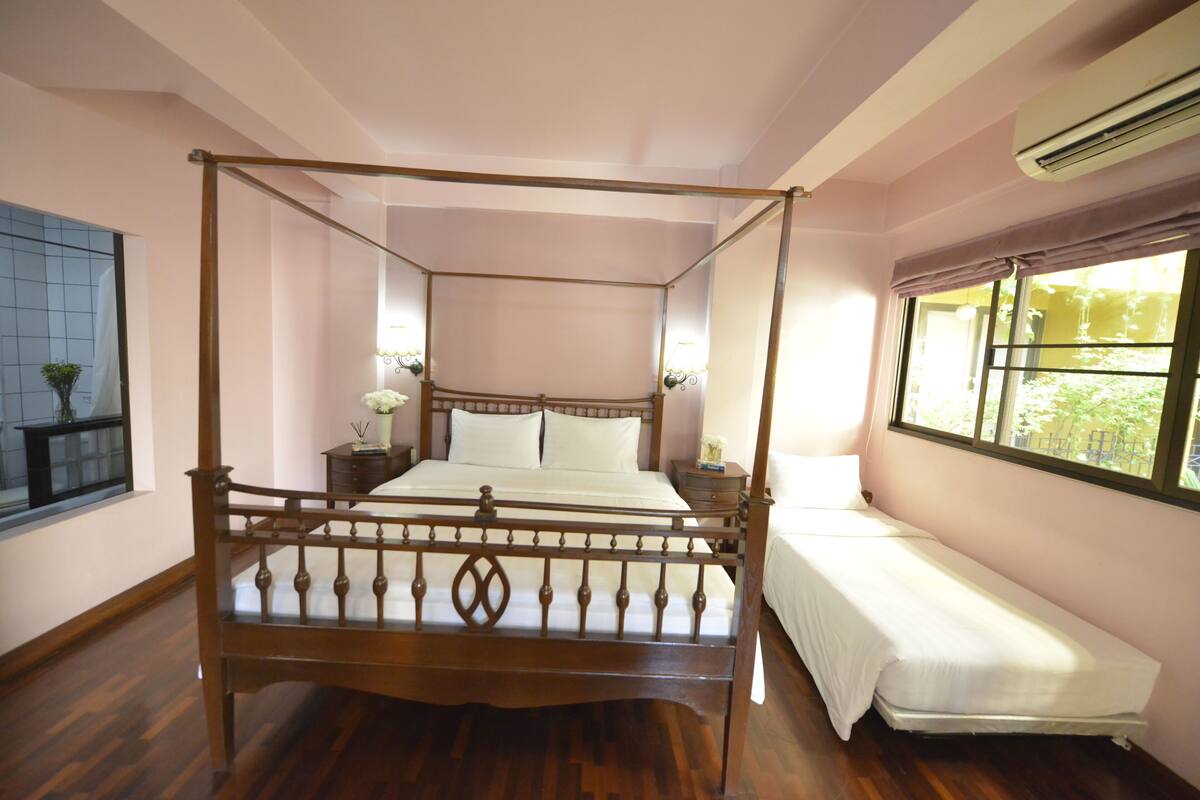 Grand Deluxe Room