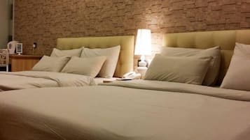 Meja, seterika/papan seterika, Wi-fi percuma