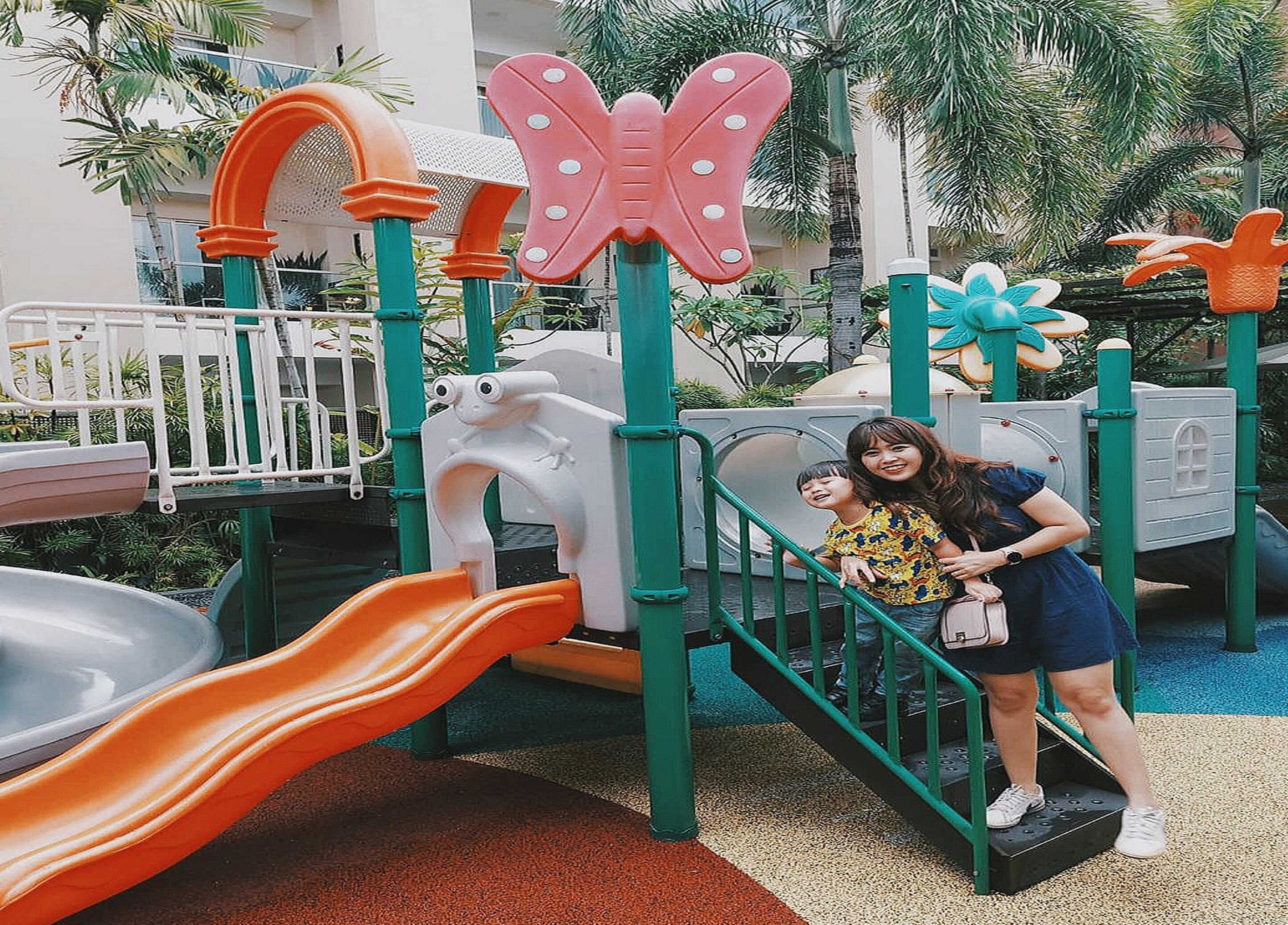 children’s play area – outdoor