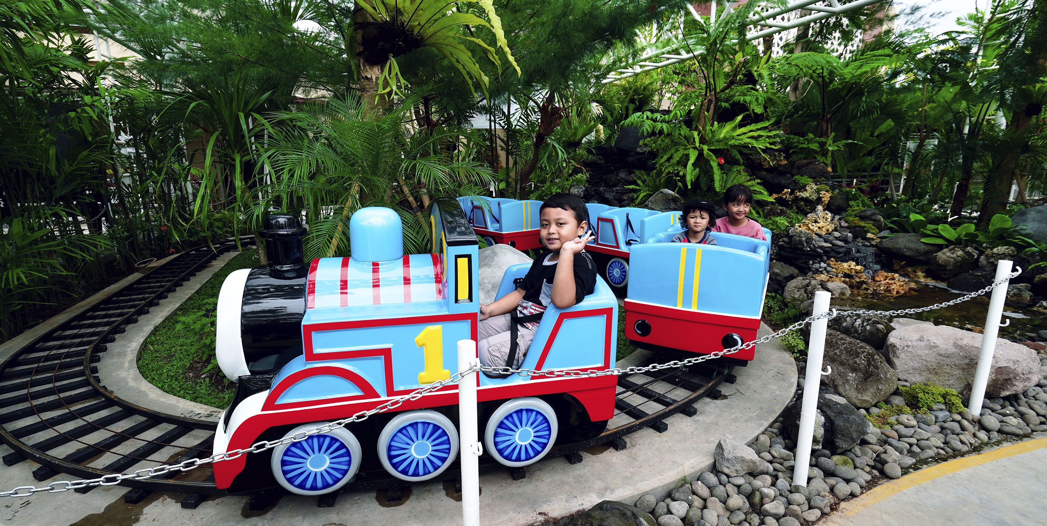 children’s play area – outdoor