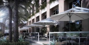 2 restaurants, breakfast, lunch, dinner served; international cuisine