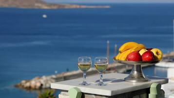 Deluxe Studio, Sea View | Beach/ocean view