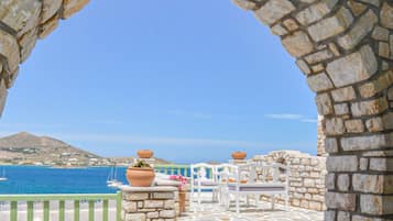 Studio, Courtyard View | Beach/ocean view