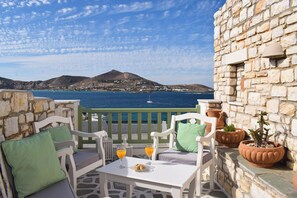 Superior Studio, Sea View | Terrace/patio - Villa Isabella Studios & Suites (Paros)