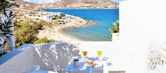 Villa Isabella Studios & Suites