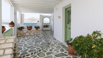 Suite Familiale, 2 chambres, vue mer | Terrasse/Patio