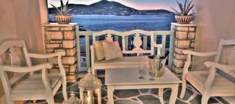 Villa Isabella Studios & Suites